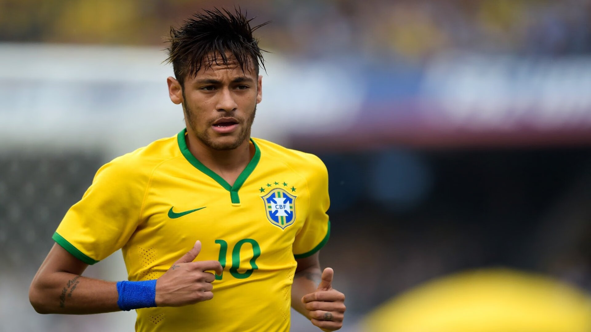 中超“鲁陕对抗战”山东泰山主场战平河南队，拼杀逐步加剧